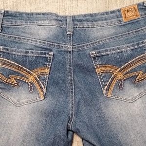 L.E.I FELICIA LOW RISE BOOT JEAN SIZE 9